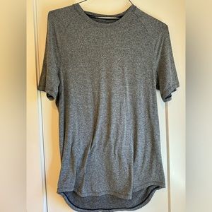 Lululemon Men’s License to Train T - Medium